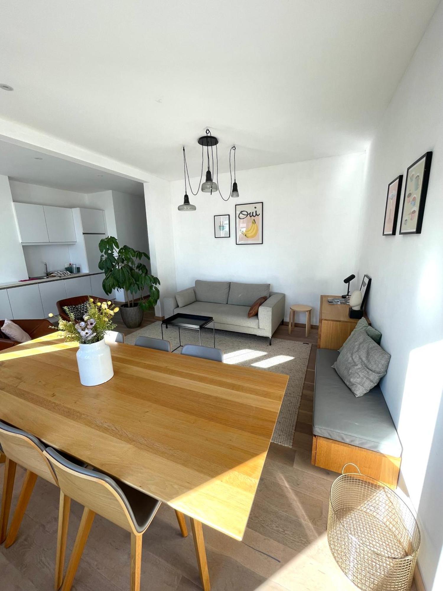Prachtig Gerenoveerd Appartement *